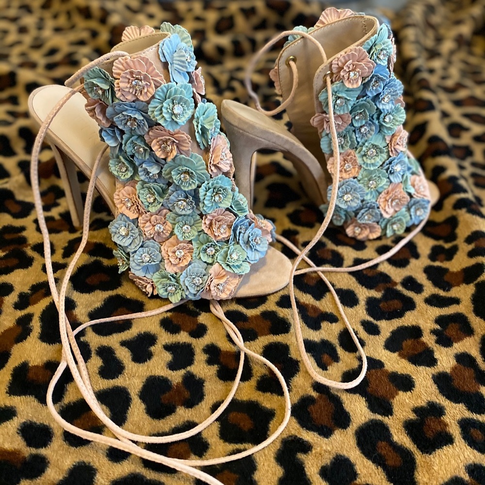 I am Jennifer Le Pastel flower heels - size 39